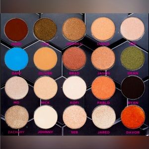 BeeBeauty BARBARELLA  Eyeshadow Palette BNIB